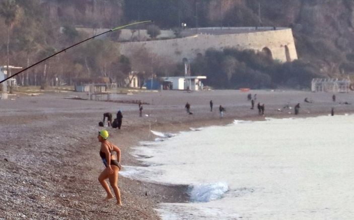 Antalya aralık ayında yazı yaşıyor