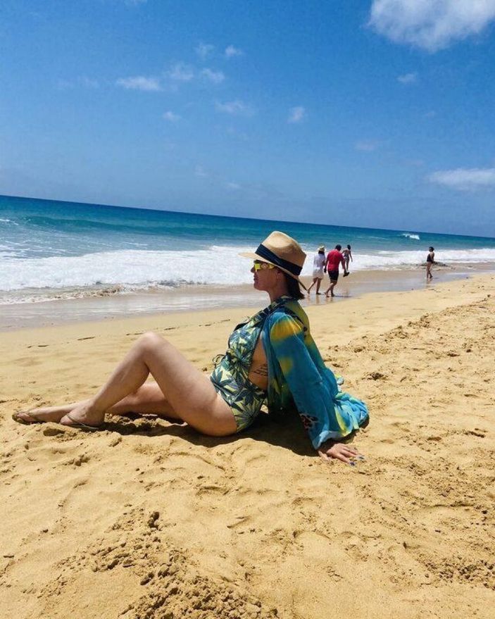 Güzelliğiyle baş döndürüyor! İşte Cristiano Ronaldo'nun kız kardeşi Elma Aveiro...