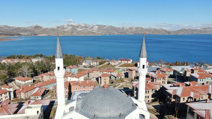 i Elazığ'daki depremin merkez üssü Sivrice'de, TOKİ konutları tamamlandı