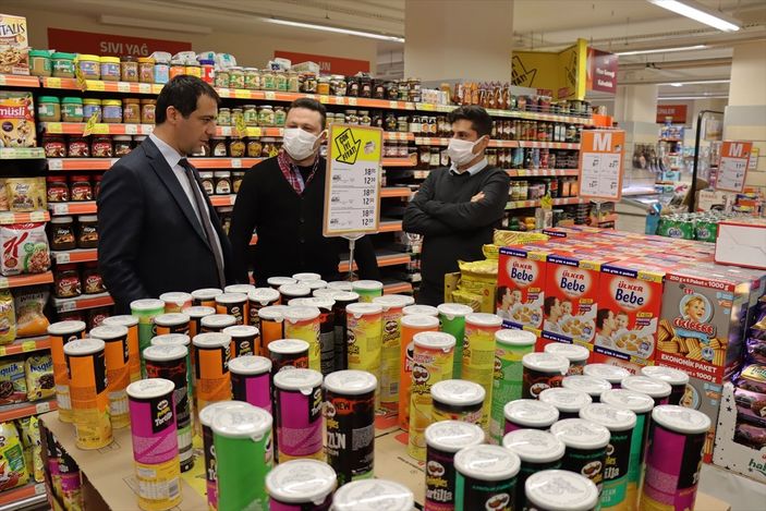 a Ekiplerden marketlerde 'fahiş fiyat ve kur indirimi' denetimi