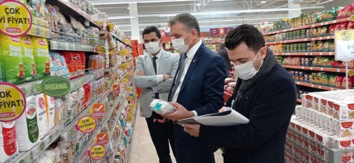 a Ekiplerden marketlerde 'fahiş fiyat ve kur indirimi' denetimi
