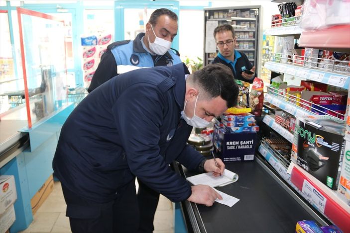a Ekiplerden marketlerde 'fahiş fiyat ve kur indirimi' denetimi