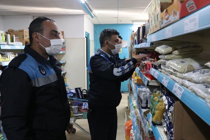 a Ekiplerden marketlerde 'fahiş fiyat ve kur indirimi' denetimi