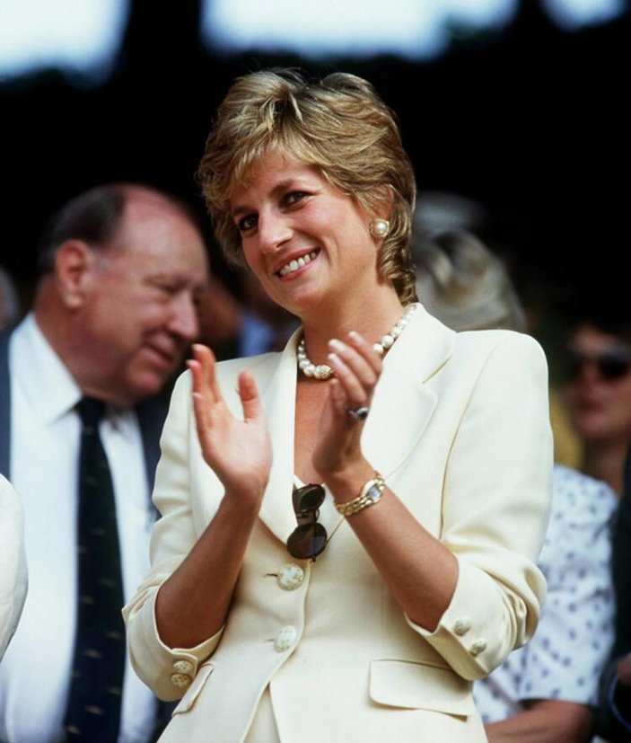 Ne güzellik ne moda aşkı! Prenses Diana'nın kısa saçlarının sırrı bakın neymiş...