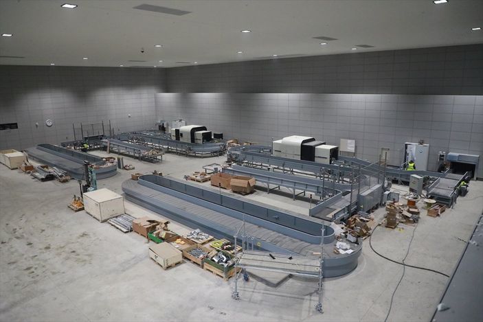 a Rize-Artvin Havalimanı'nda yürütülen çalışmalarda son durum