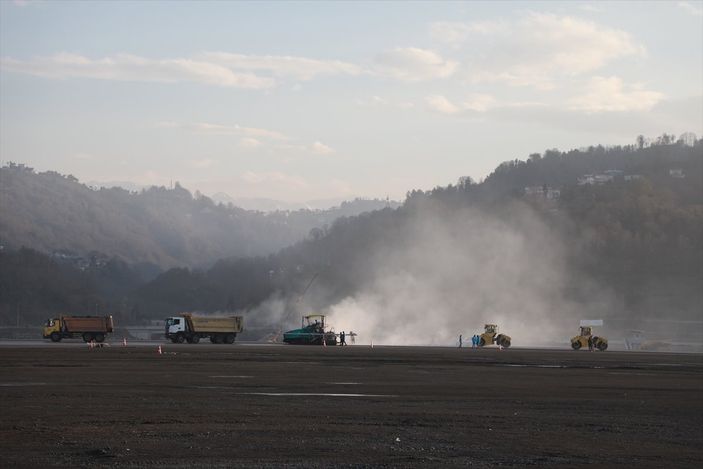 a Rize-Artvin Havalimanı'nda yürütülen çalışmalarda son durum