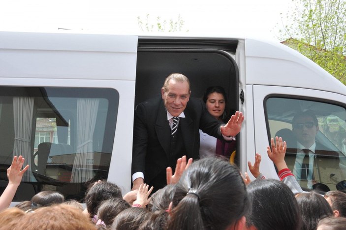 Oyuncu Göksel Kaya, eşinden dayak yedi