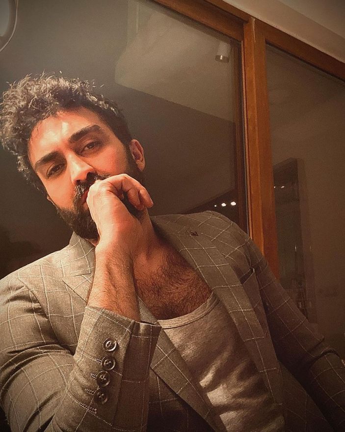 Tolga Sarıtaş cephesinden flaş gelişme! Yeni dizi telaşı derken...