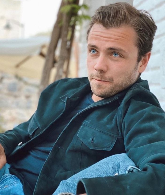 Tolga Sarıtaş cephesinden flaş gelişme! Yeni dizi telaşı derken...