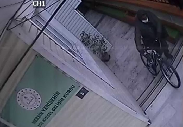 İ Mersin’de çaldığı otomobille 5 ayrı hırsızlık yaptı