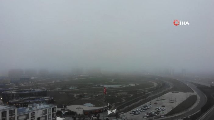 i İstanbul’da akşam saatlerinde sis etkili oldu