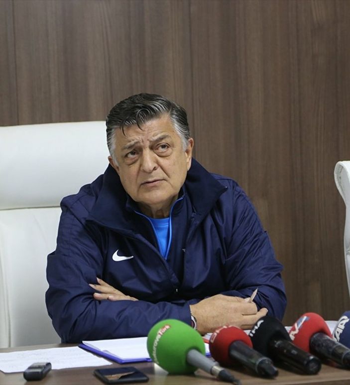 Yılmaz Vural: Atkımı taktım, Ali Koç'tan telefon bekliyorum