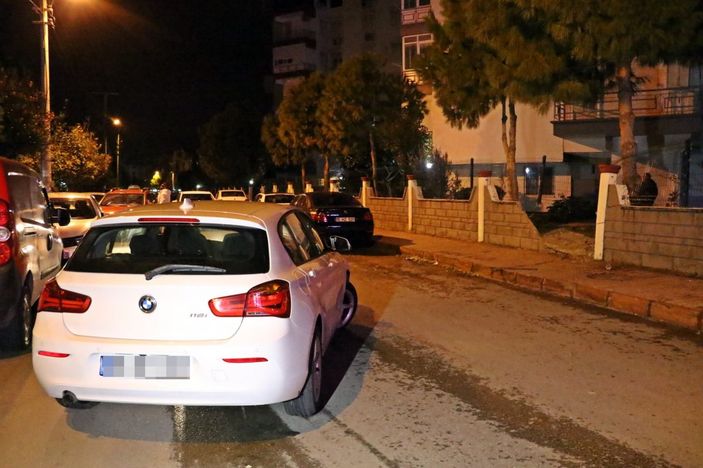i Antalya'da alkollü sürücü, duvara çarptıktan sonra özür diledi