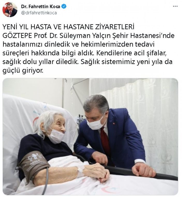 Sağlık Bakanı Fahrettin Koca, yılbaşı gecesinin hastanede geçirenleri ziyaret etti