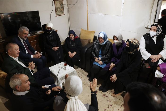 a Cumhurbaşkanı Erdoğan, Hatem Kurt’u evinde ziyaret etti