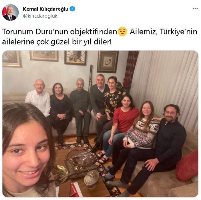 Kılıçdaroğlu'ndan ailesiyle yılbaşı pozu