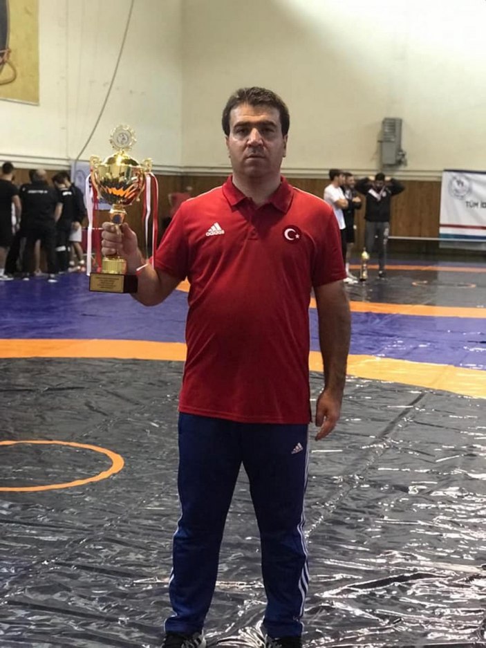 Amasya’da güreşçileri taşıyan midibüs devrildi: 1 ölü, 16 yaralı