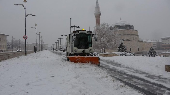 Sivas'ta 68 köyün yolu ulaşıma kapandı