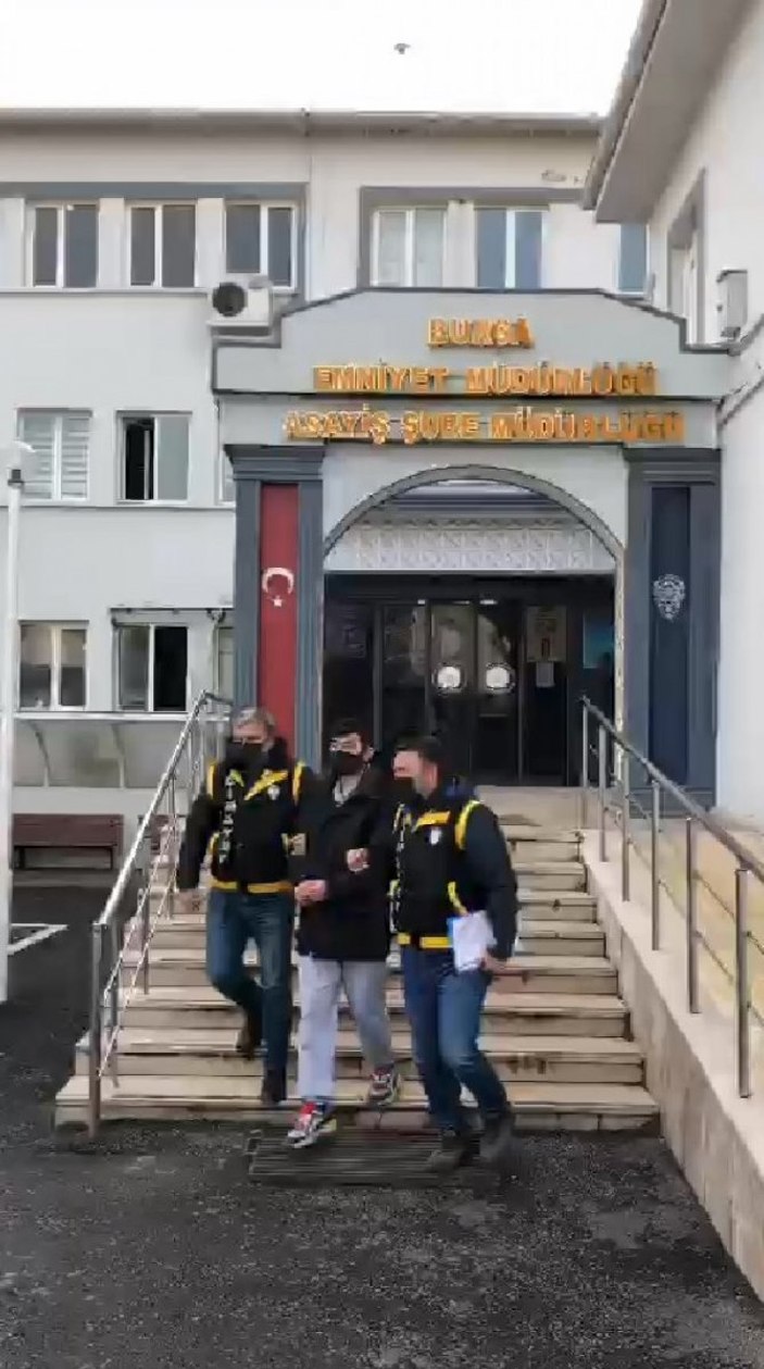 Bursa’da cep telefonunu almaya çalışan gaspçıyı öldürdü