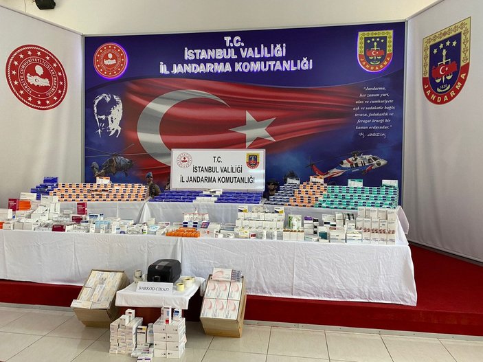İstanbul'da kaçak ilaç operasyonu: 2 gözaltı