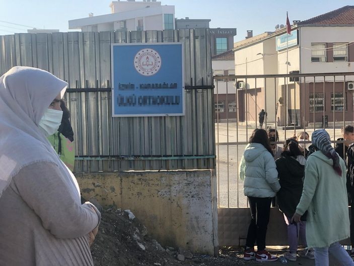 İzmir'deki okulda taciz gerginliği