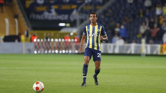 Luiz Gustavo ile yollar ayrılıyor