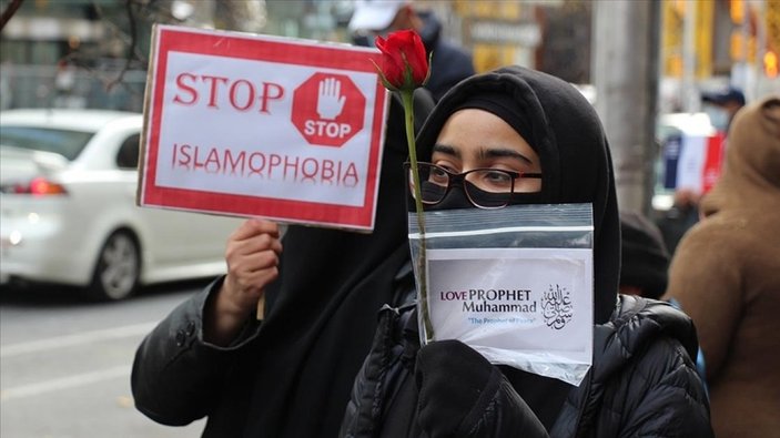Avrupa'da İslam karşıtlığını yasallaştıran adımlar