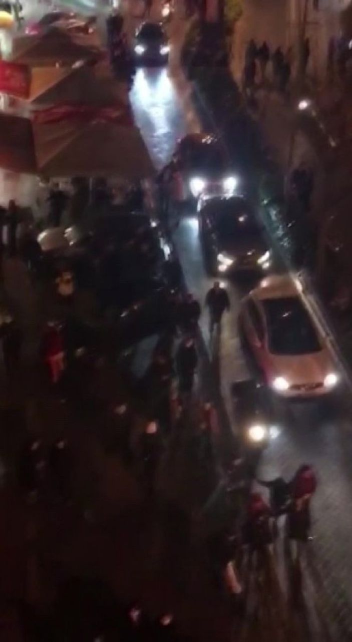 i Kadıköy’de eşini bıçaklayan kadın, kızını rehin aldı