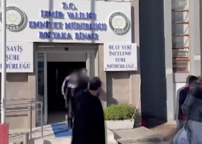 İzmir'deki genci otomobilde öldüren şahıslar tutuklandı