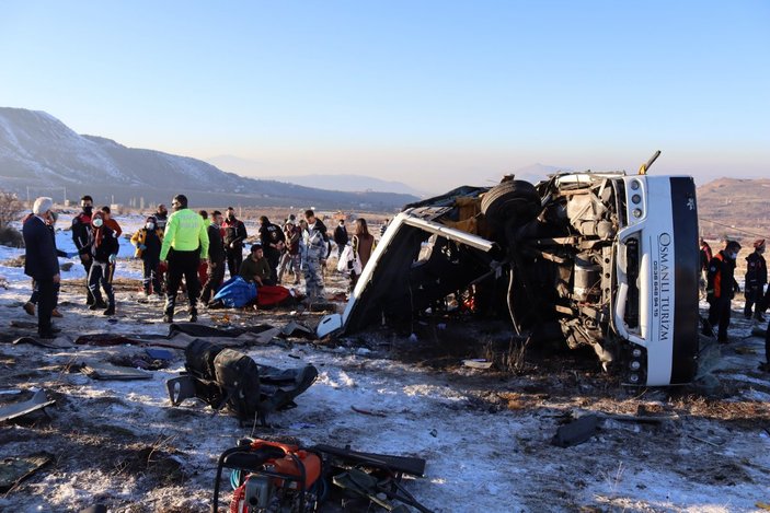 Kayseri'de öğrenci otobüsü devrildi: 1 ölü, çok sayıda yaralı
