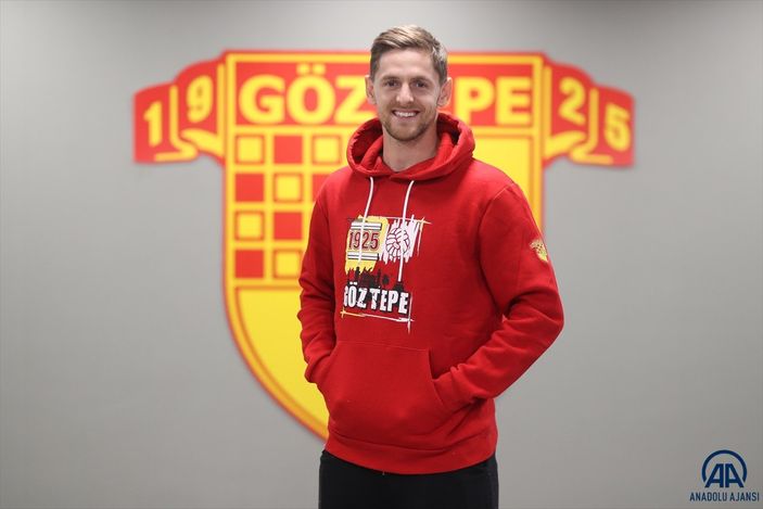 Göztepe, Bosna Hersekli kaleci Kenan Piric ile anlaştı