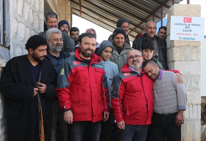 Sadakataşı, İdlib'de cami ve okul açtı