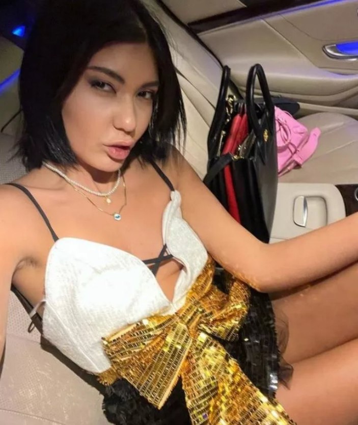 Bahar Candan'ın koltuk altı ikiye böldü! Kıl mı yoksa gölge mi?