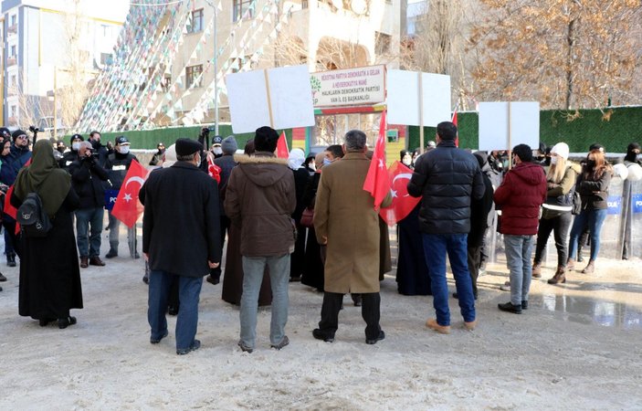 Van’da evlat nöbeti, 28’inci haftasına girdi