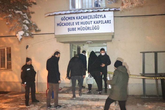 Erzincan'da 17 düzensiz göçmen yakalandı