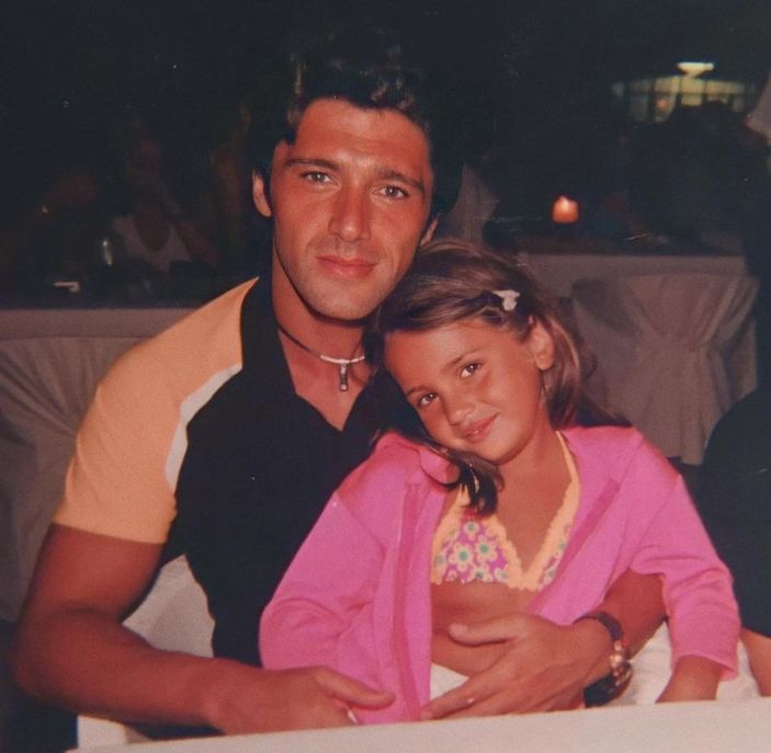 Hakan Ural gözünden sakındığı kızı Melisa'yı paylaştı! Güzelliğini annesi Sibel Can'dan almış...