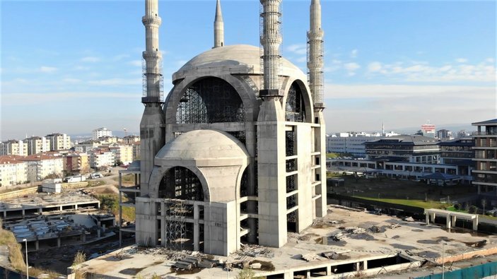 Ümraniye'de 5 yıldr bitirilemeyen cami