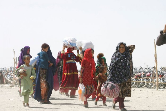 İran: 800 bin Afgan göçmen geldi