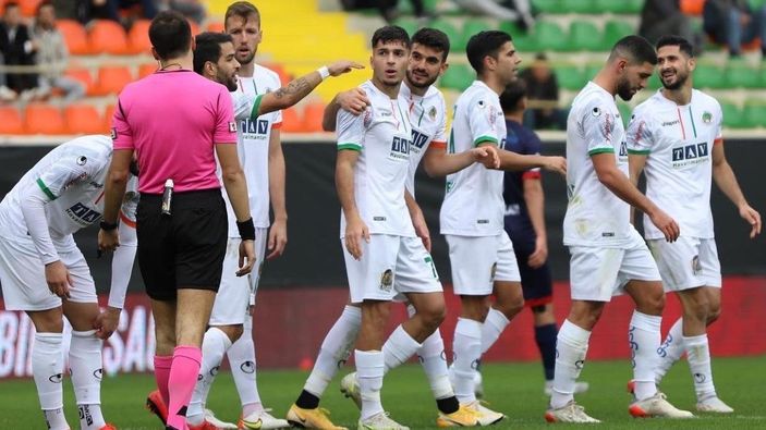 Alanyaspor'da 12 koronavirüs vakası