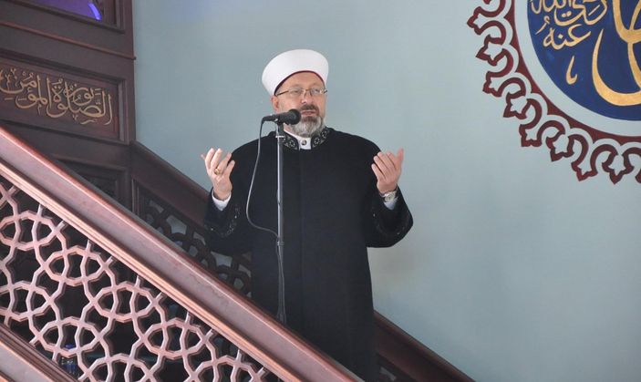 Ali Erbaş: Gençlere sahip çıkın