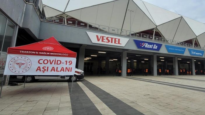 Trabzonsporlu taraftarlar için stadyum dışına aşı çadırı