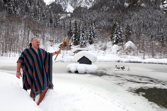 Rize'nin Kaçkarlı Viking'i, yaz kış doğada yaşamaktan vazgeçmiyor