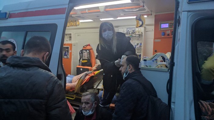 İstanbul'da iki İETT otobüsü çarpıştı