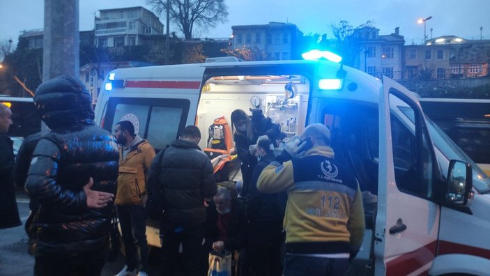 İstanbul'da iki İETT otobüsü çarpıştı