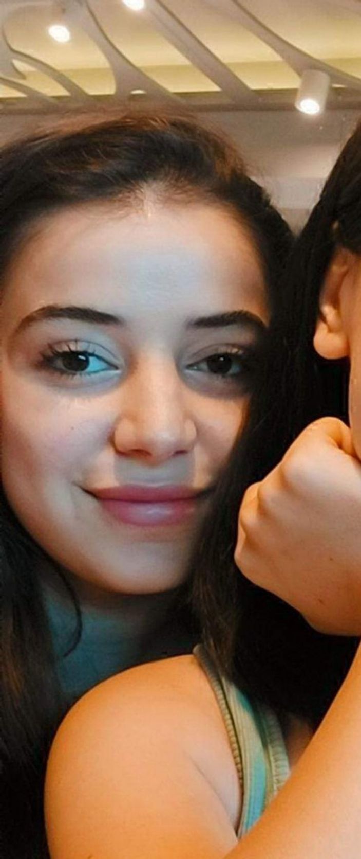 D Antalya'da 17 yaşındaki genç kız maganda kurşunuyla hayatını kaybetti