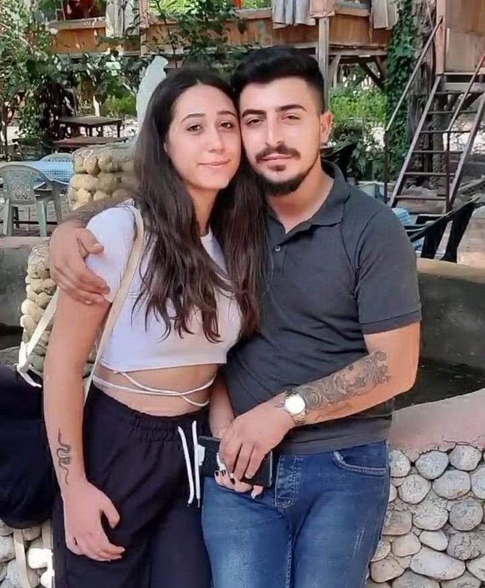 D Antalya'da 17 yaşındaki genç kız maganda kurşunuyla hayatını kaybetti