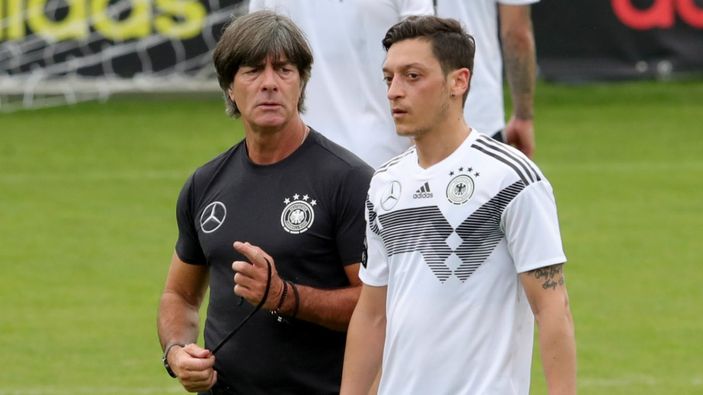 Fenerbahçe'de Joachim Löw ile görüşmeler sürüyor