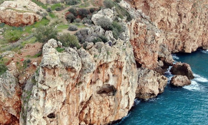 Antalya'daki balıkçının 30 metre yükseklikteki tehlike avı