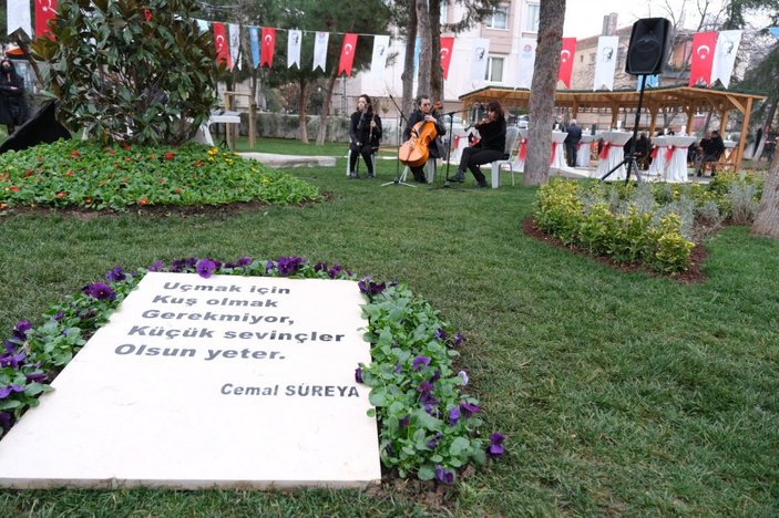 CHP'li Maltepe Belediyesi'nden Cemal Süreya Parkı açılışı