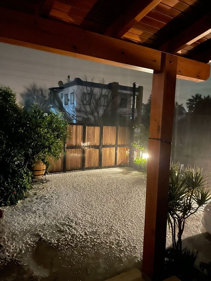 A Muğla'da sağanak su baskınlarına yol açtı